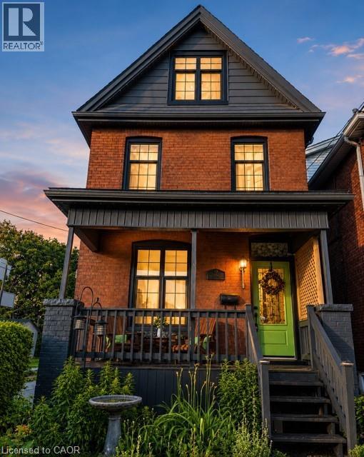 26 CAMPBELL Avenue, Hamilton