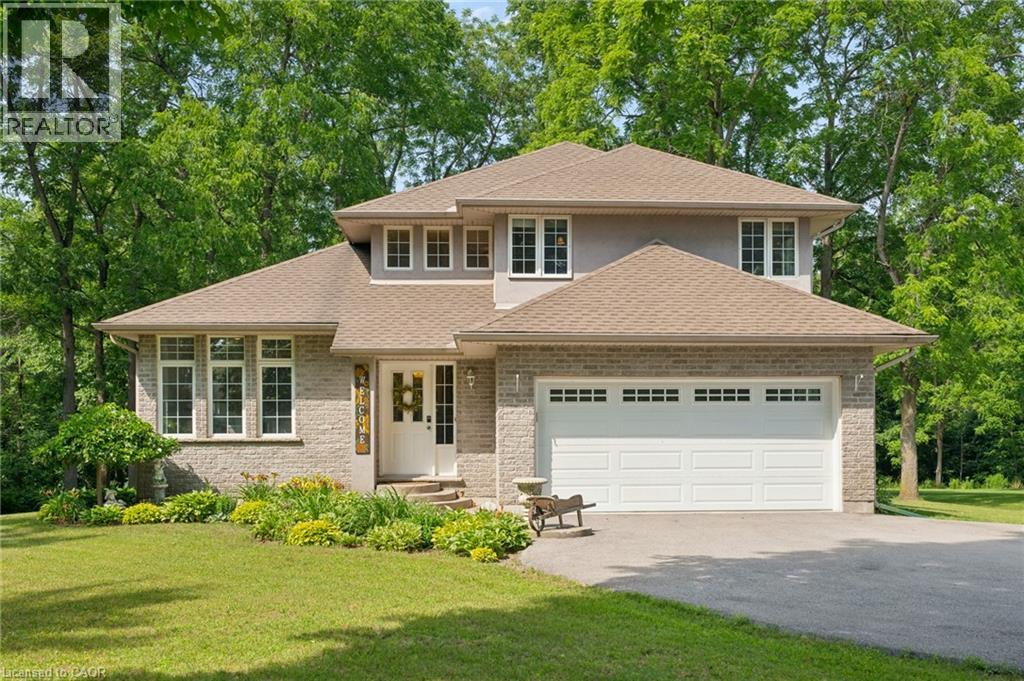 2011 MAIN Street S, Walsingham