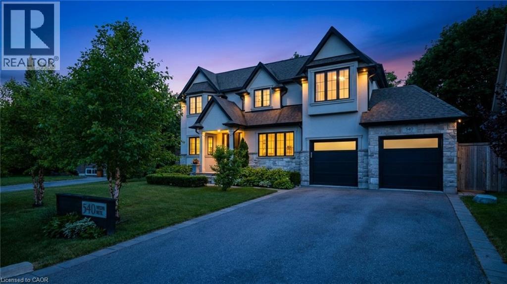 540 WEIR Avenue, Oakville