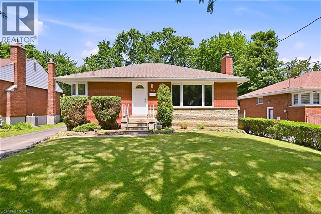 1483 AUGUSTINE Drive, Burlington