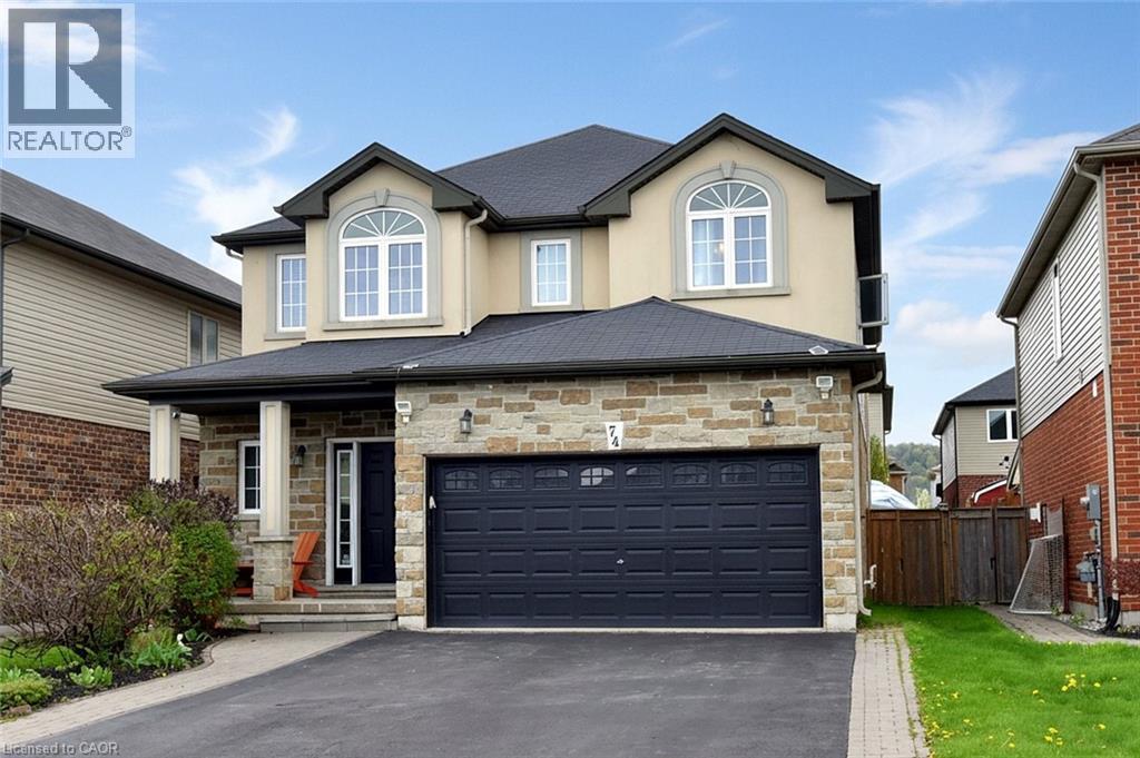 74 LAMPMAN Drive, Grimsby