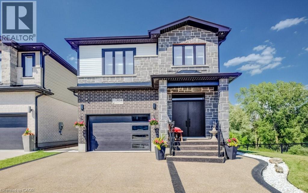 924 CHAPEL HILL Court, Kitchener