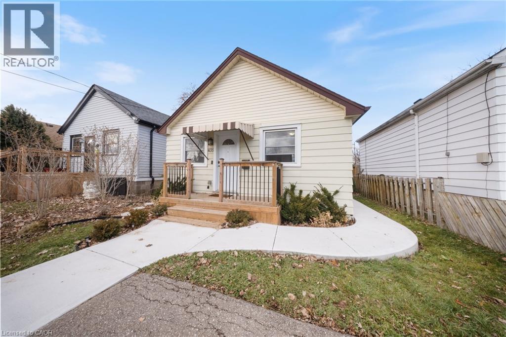 435 WAVERLY Street, Hamilton