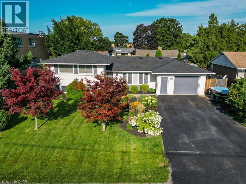 4387 JACKSON Street, Beamsville