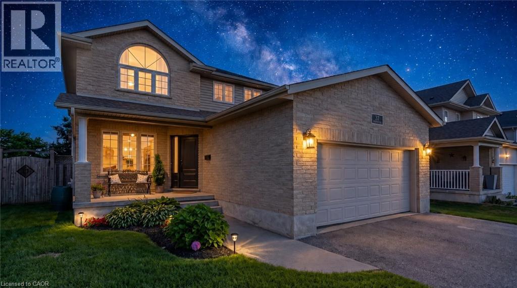 37 APPLEWOOD Street, Plattsville