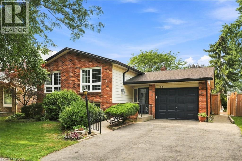 681 EMPRESS Crescent, Burlington