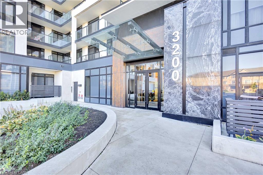 3200 WILLIAM COLTSON Avenue UnitNo. 721, Oakville