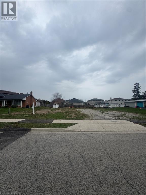11 KILBOURN Avenue, Hamilton