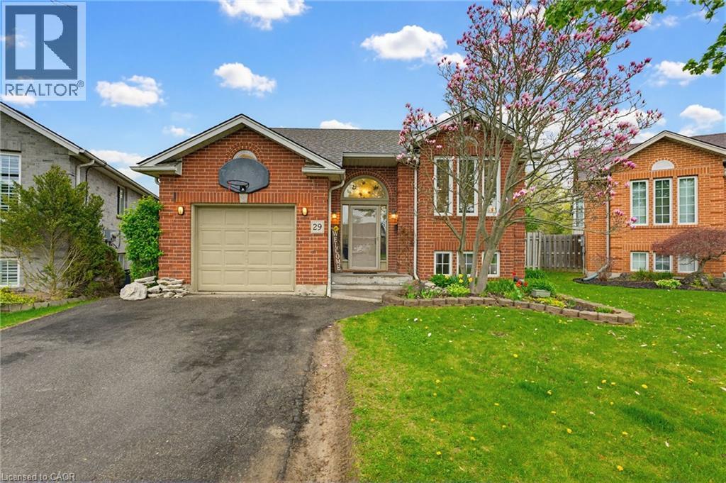 29 STRONG Court, Brantford