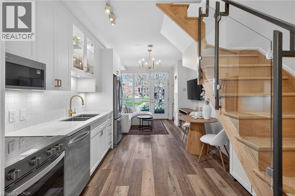 1005 KING Street W UnitNo. 127, Toronto