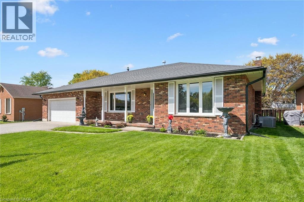 10 ALEXANDER Avenue, Tillsonburg