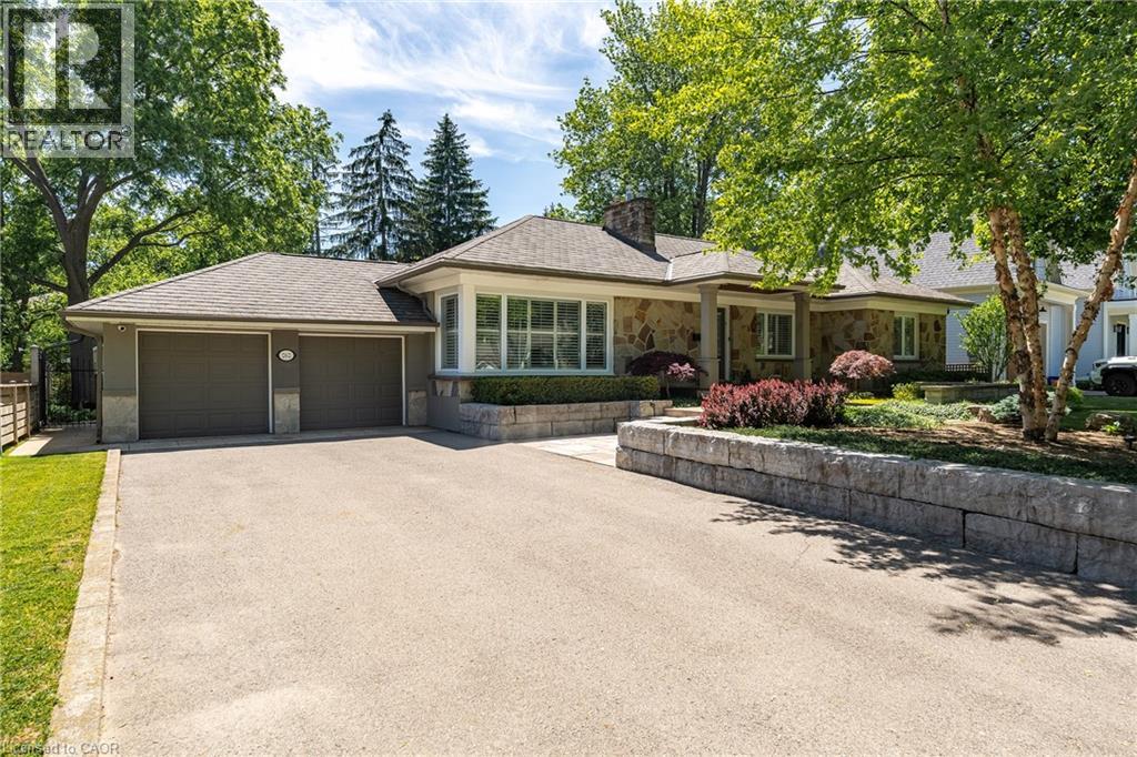 262 OAKWOOD Crescent, Oakville