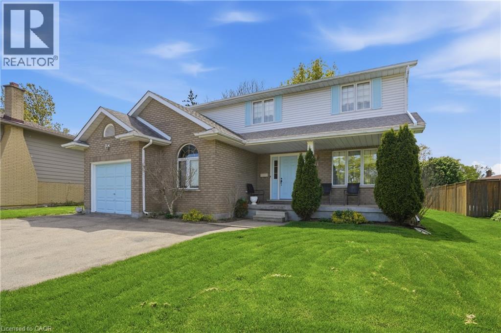 11 GREENBRIAR Court, Welland