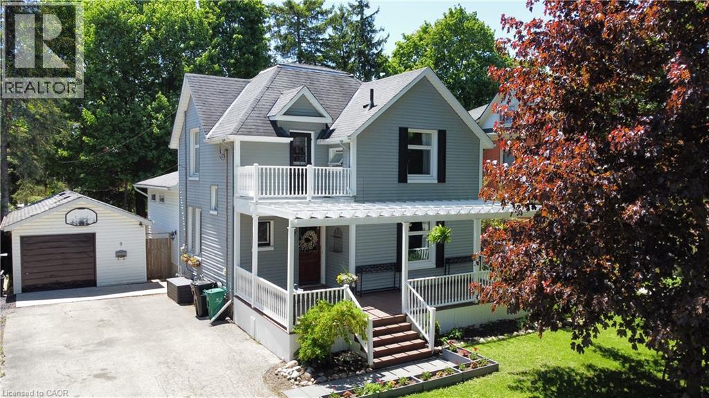 9 PARK Avenue W, Elmira
