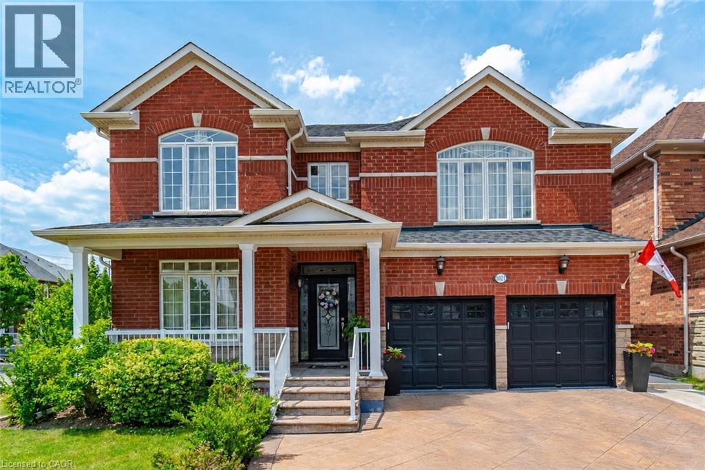 1021 HEMSTREET Crescent, Milton