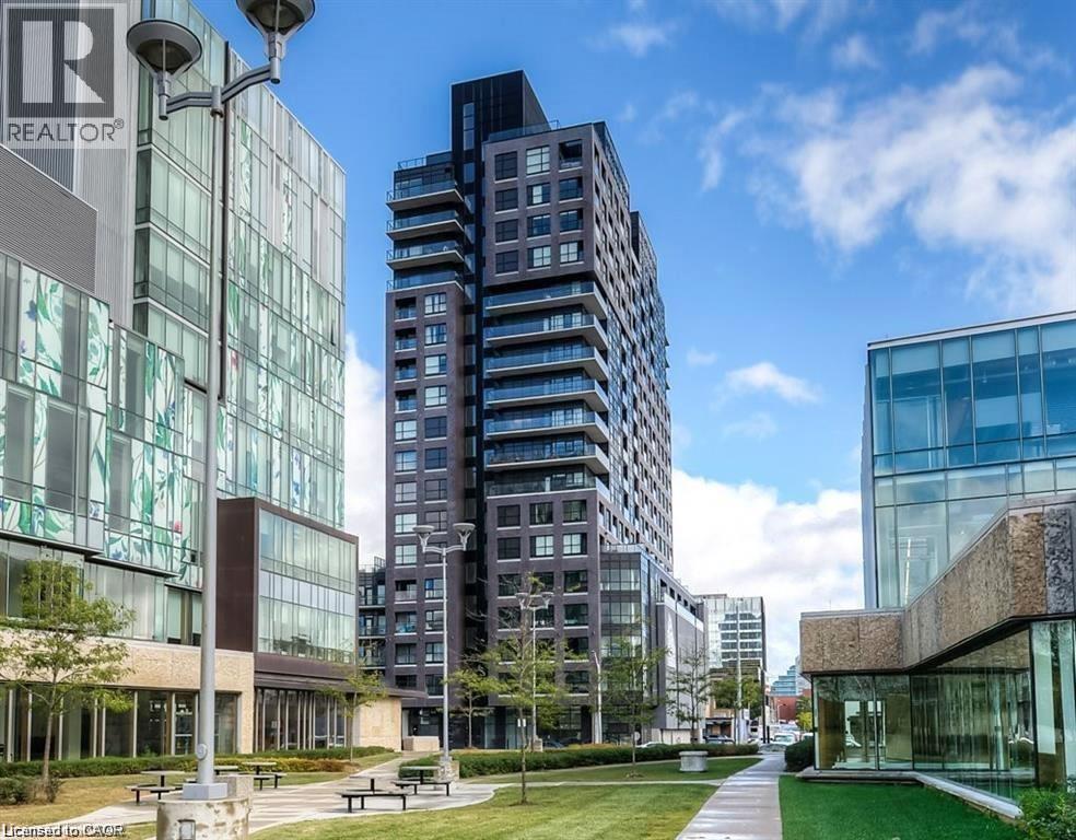 1 VICTORIA Street S UnitNo. 1713, Kitchener