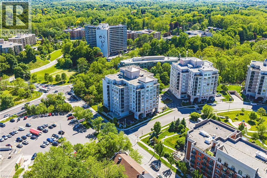 1000 CREEKSIDE Drive UnitNo. 204, Dundas