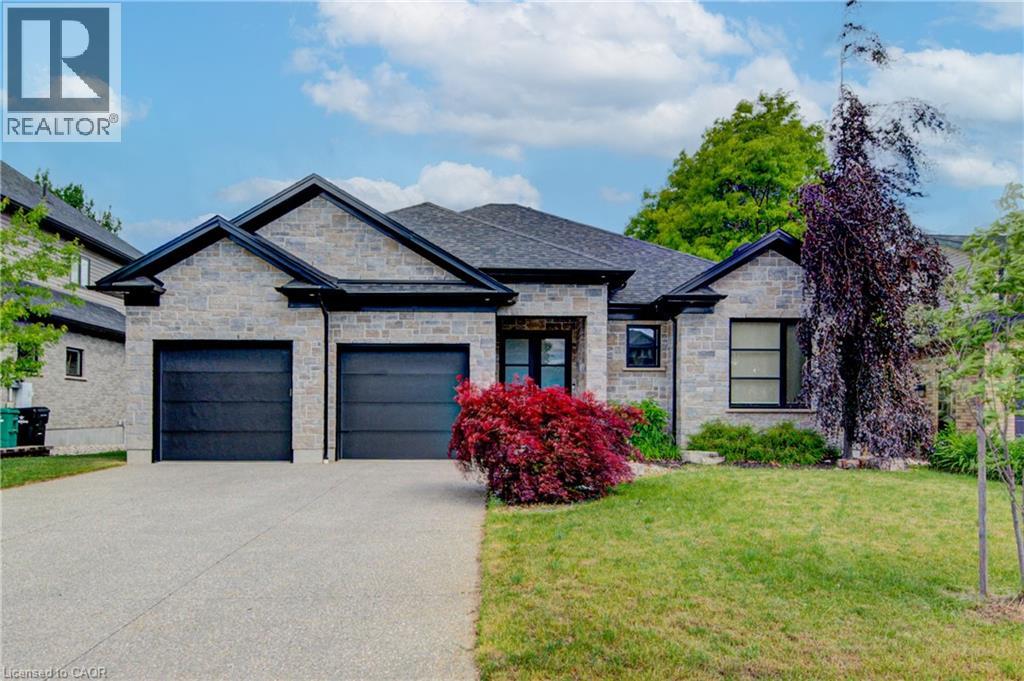 392 ALLENBY Court, Waterloo