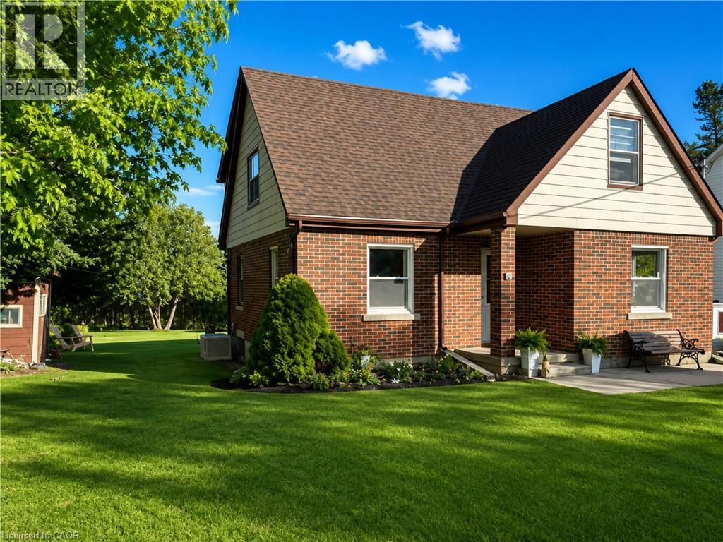 15 BARRETT Avenue, Cambridge