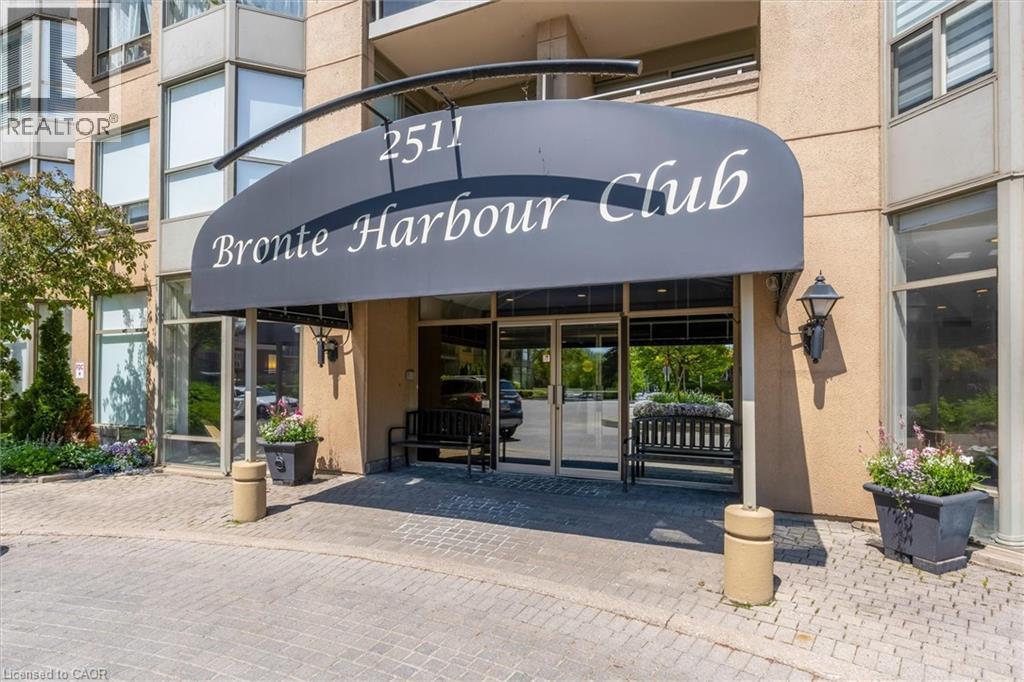2511 LAKESHORE Road W UnitNo. 811, Oakville