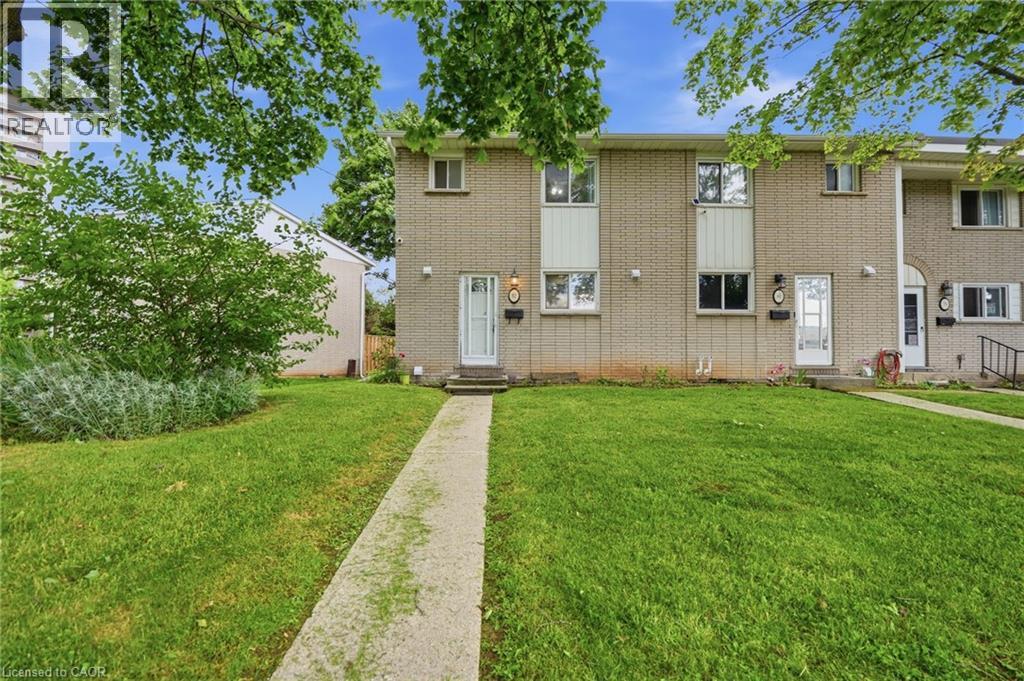 82 RIVERDALE Drive UnitNo. 14, Hamilton