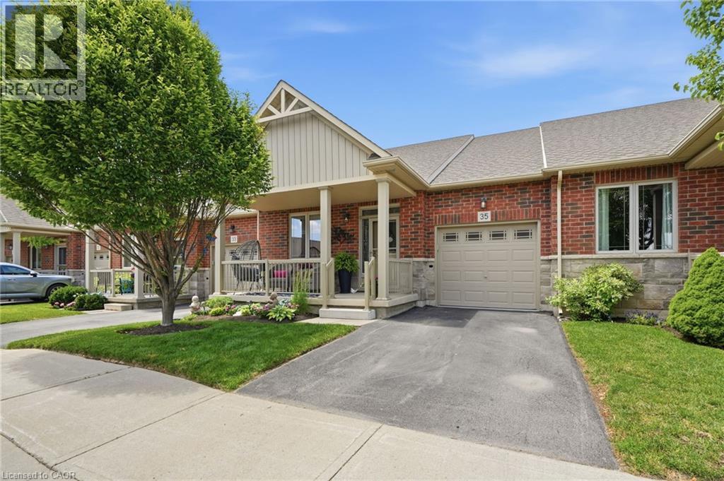 35 FINTON Lane, Binbrook