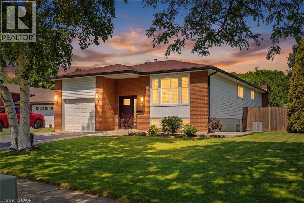 33 DEBORA Drive, Grimsby