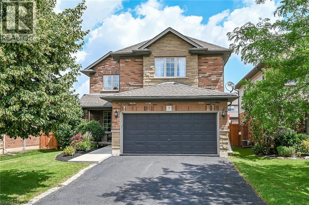 7 ETHERINGTON Crescent, Binbrook