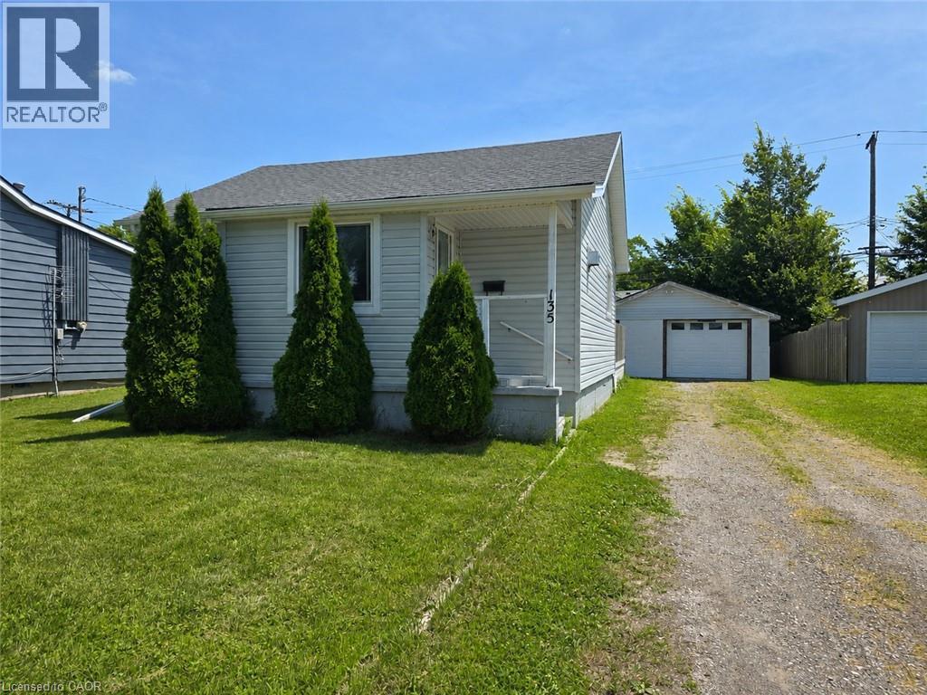 135 MCARTHUR Avenue, Welland