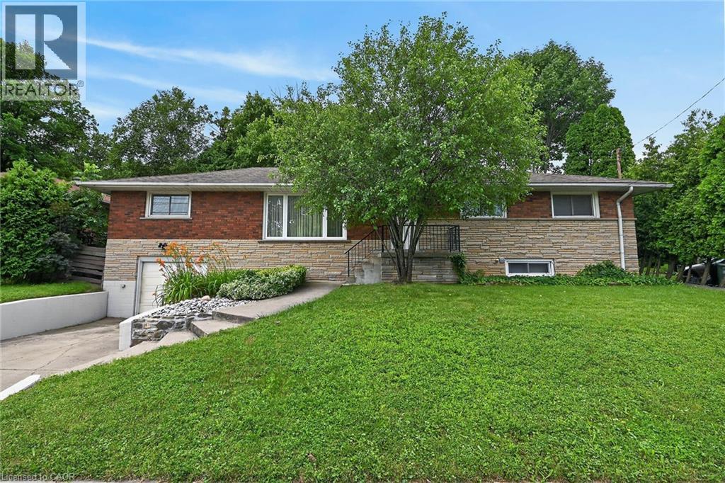 27 AINSLIE Avenue, Hamilton