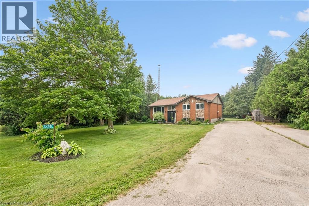 7988 WELLINGTON ROAD 12, Arthur