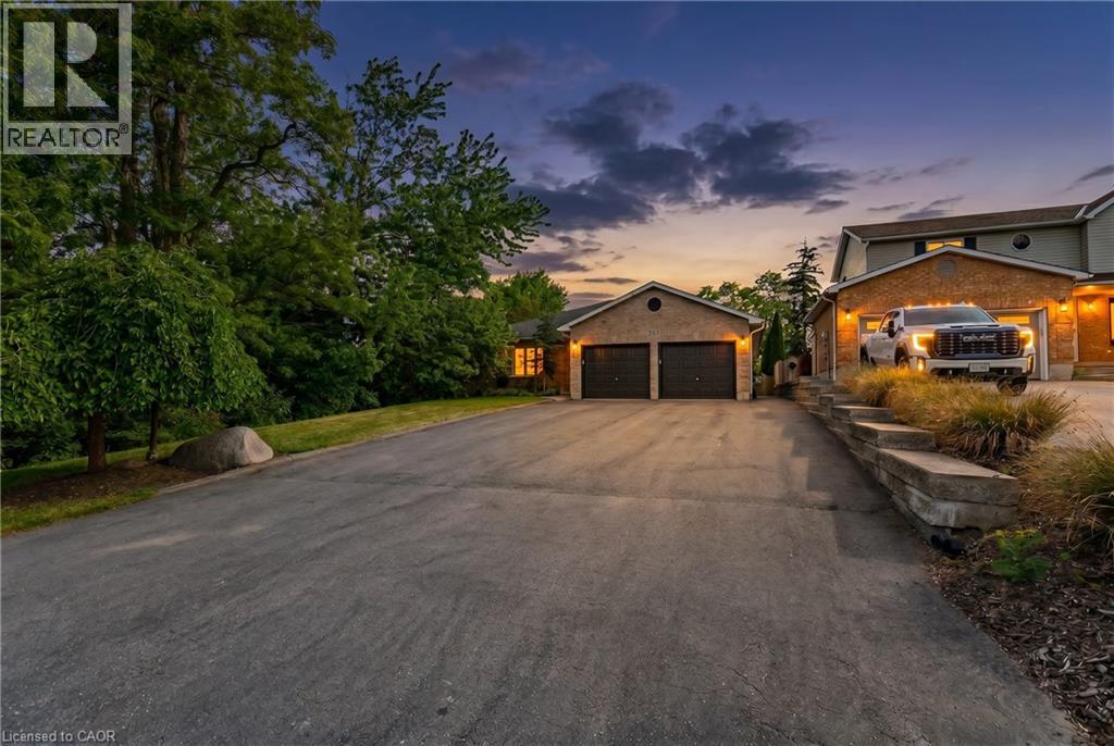 907 DOON VILLAGE Road, Kitchener