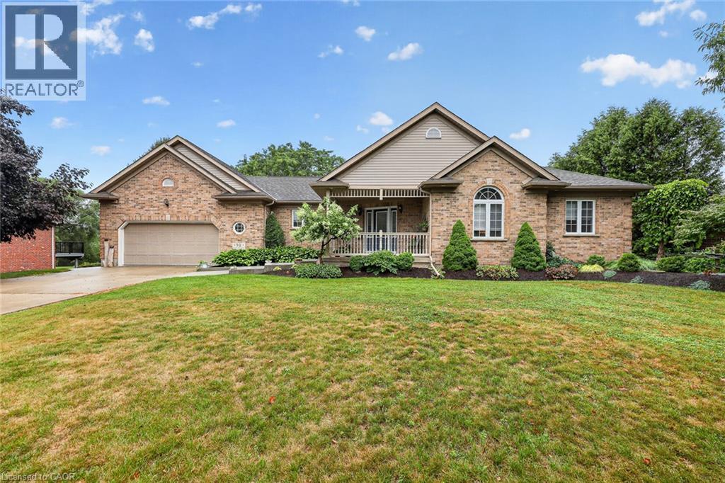 92 SHEPHARD Place, New Hamburg