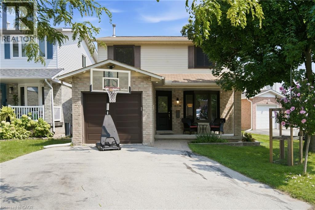 1576 RILEY Avenue, Burlington