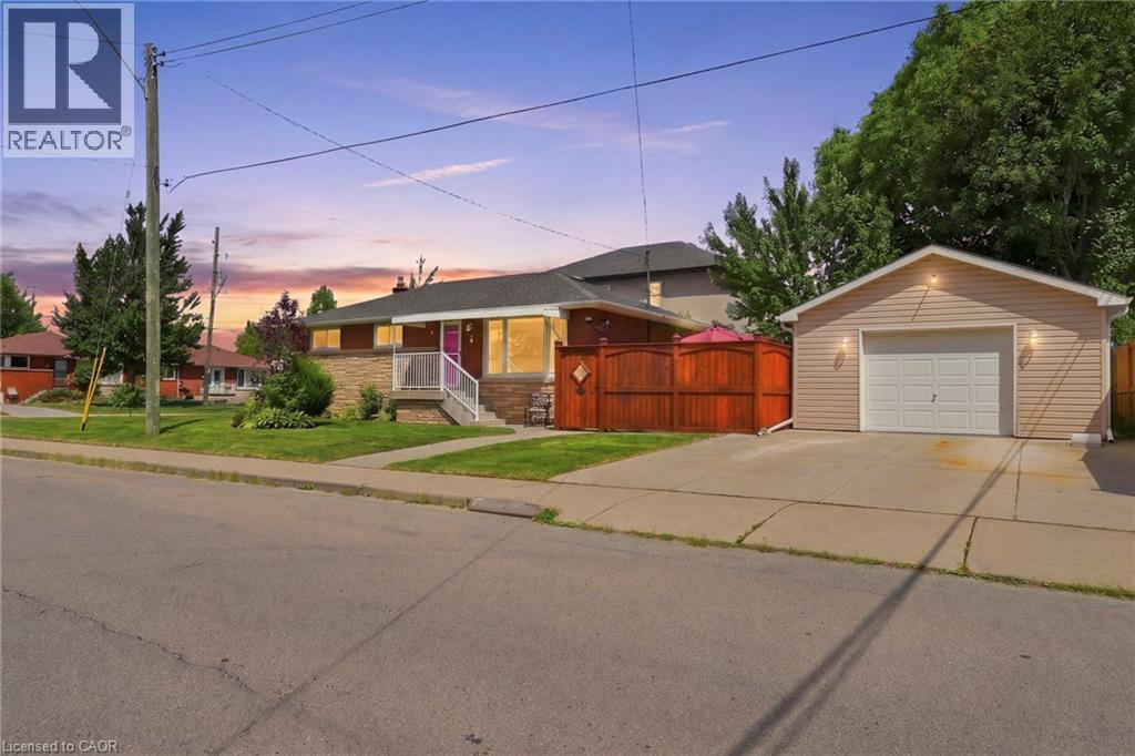 3 MITCHELL Avenue, Hamilton
