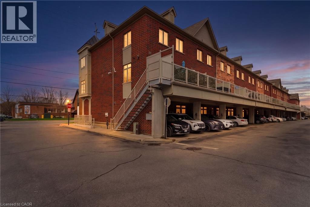 362 PLAINS Road E UnitNo. 32, Burlington