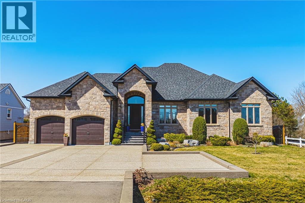 221 GLOVER Road, Stoney Creek
