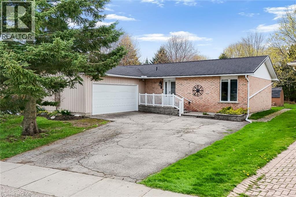 9 VILLAGE Road, Wellesley