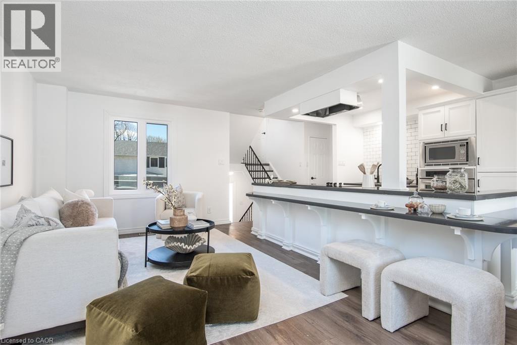 397 KEATS Way UnitNo. 4, Waterloo