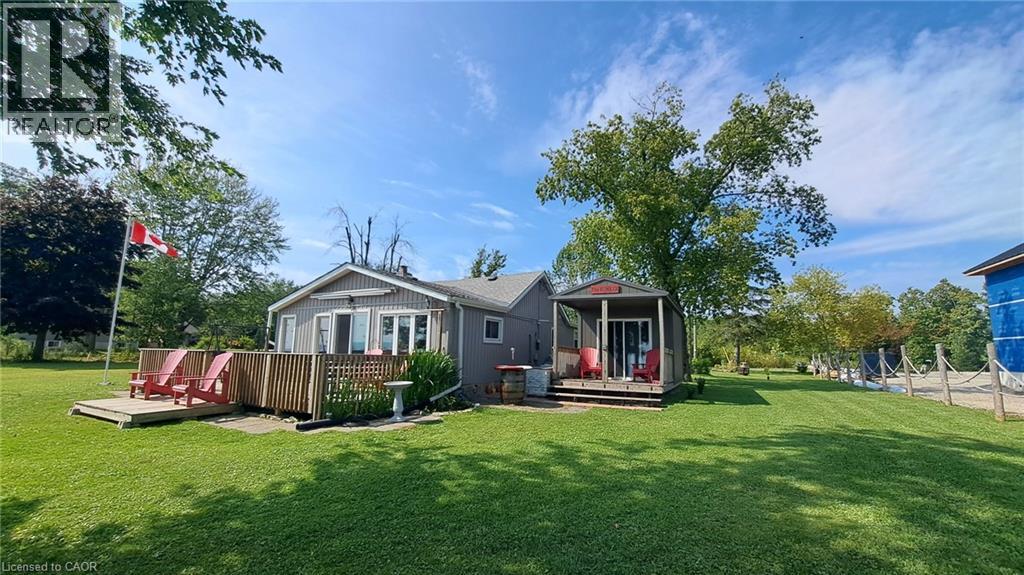 1115 NEW LAKESHORE Road, Walpole