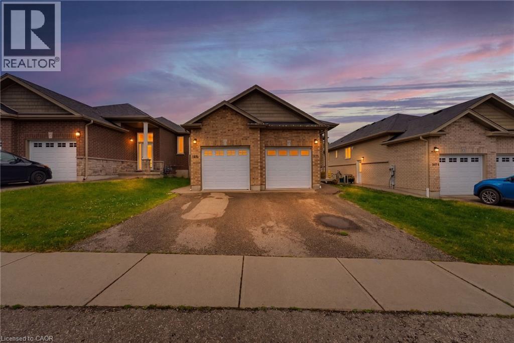 185 WEDGEWOOD Drive, Woodstock
