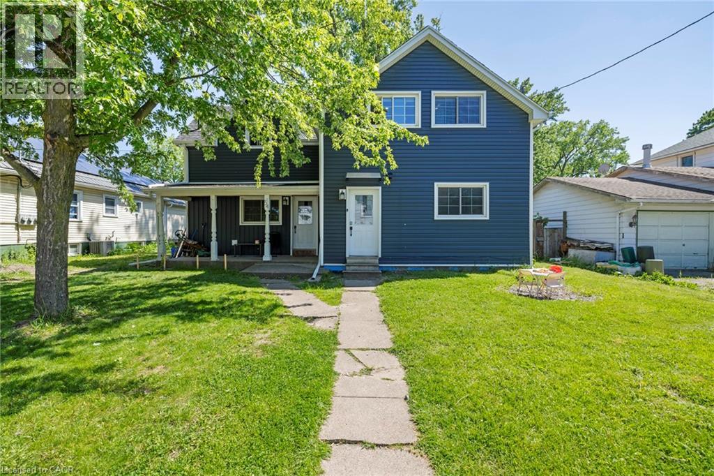 54 E CHESTNUT Street E, St. Catharines