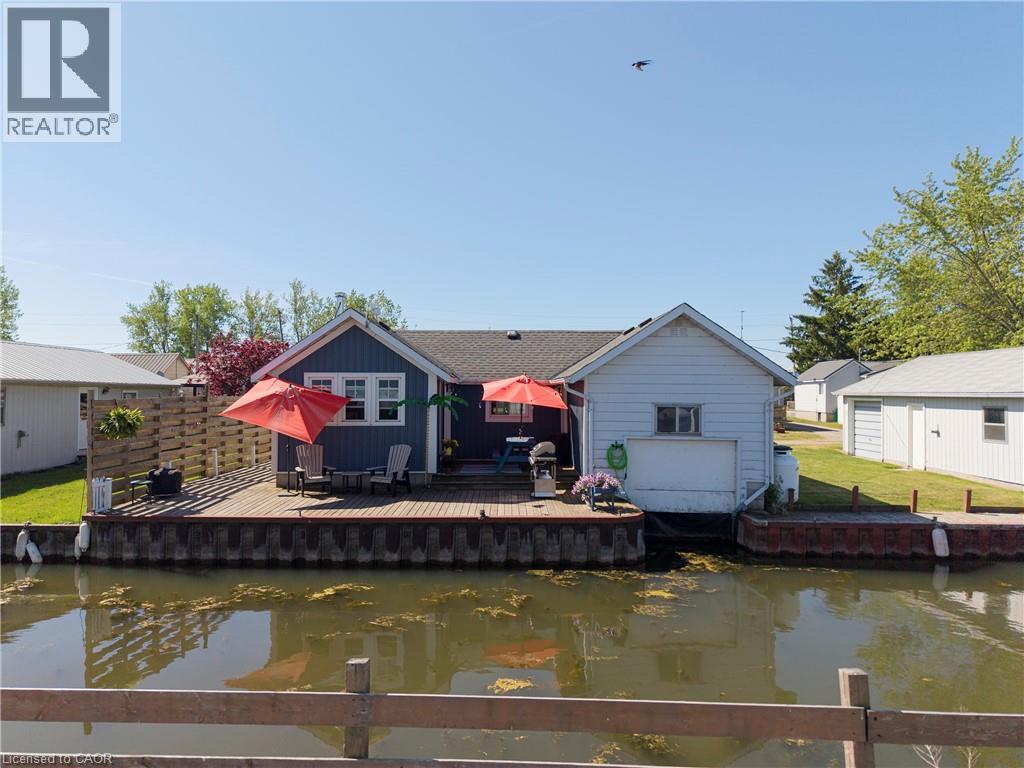 44 ERIE Boulevard, Long Point