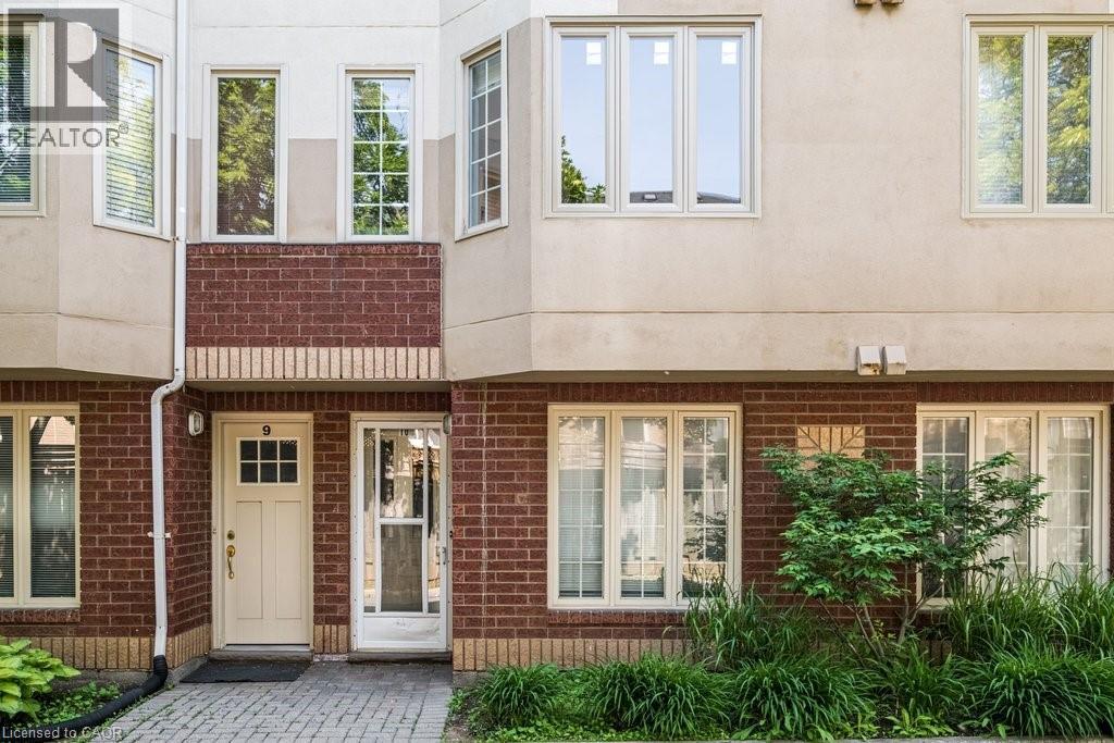 266 LIMERIDGE Road E UnitNo. 10, Hamilton