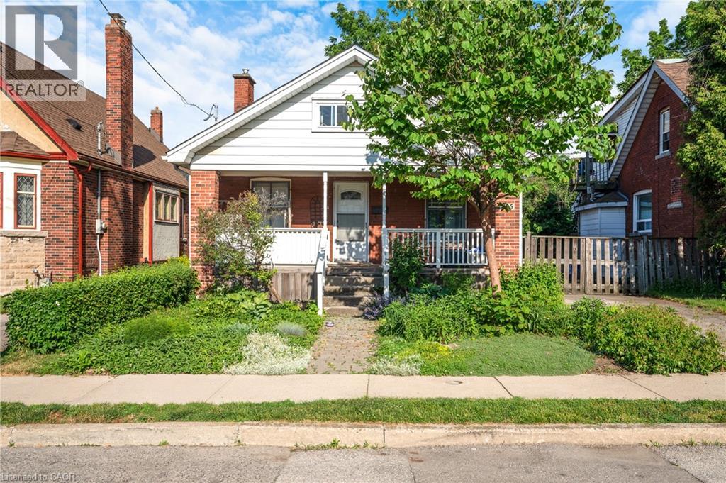 295 KESWICK Court, Hamilton