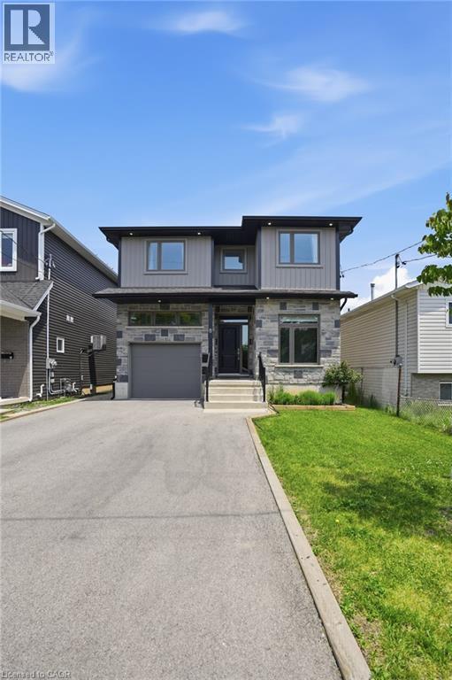 8 NASH Street, St. Catharines