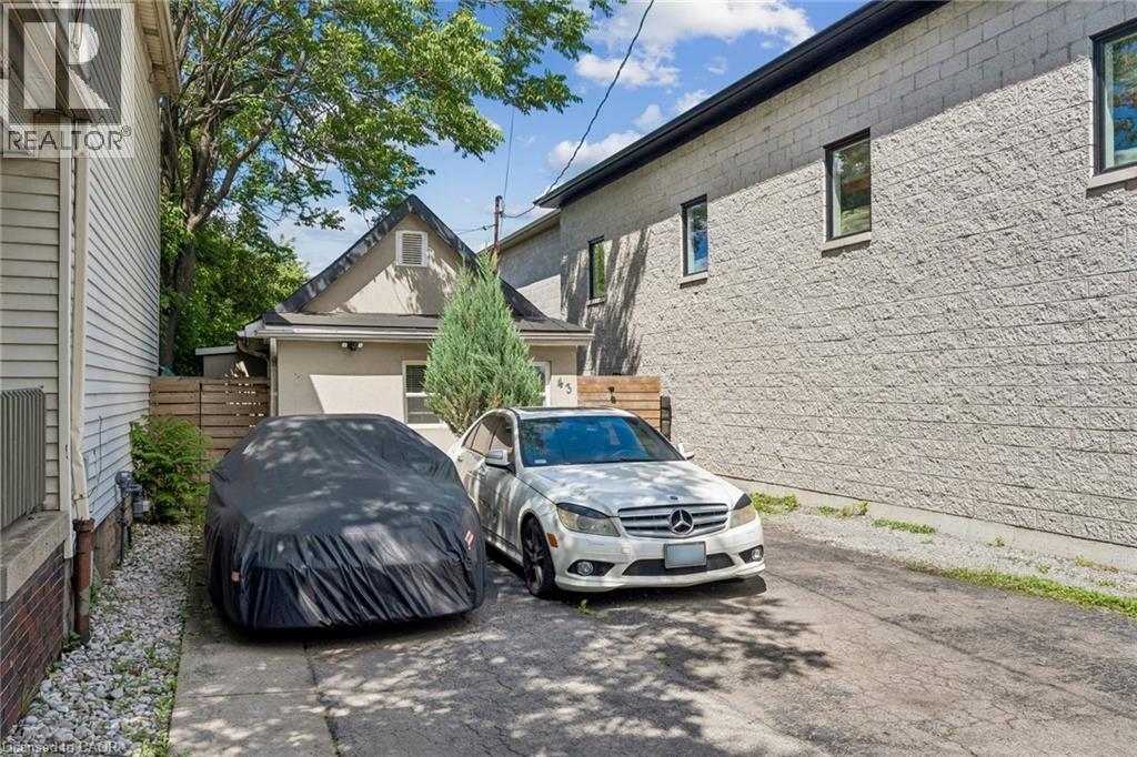 43 WHITFIELD Avenue, Hamilton