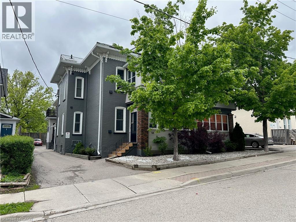 58 MADISON Avenue N, Kitchener
