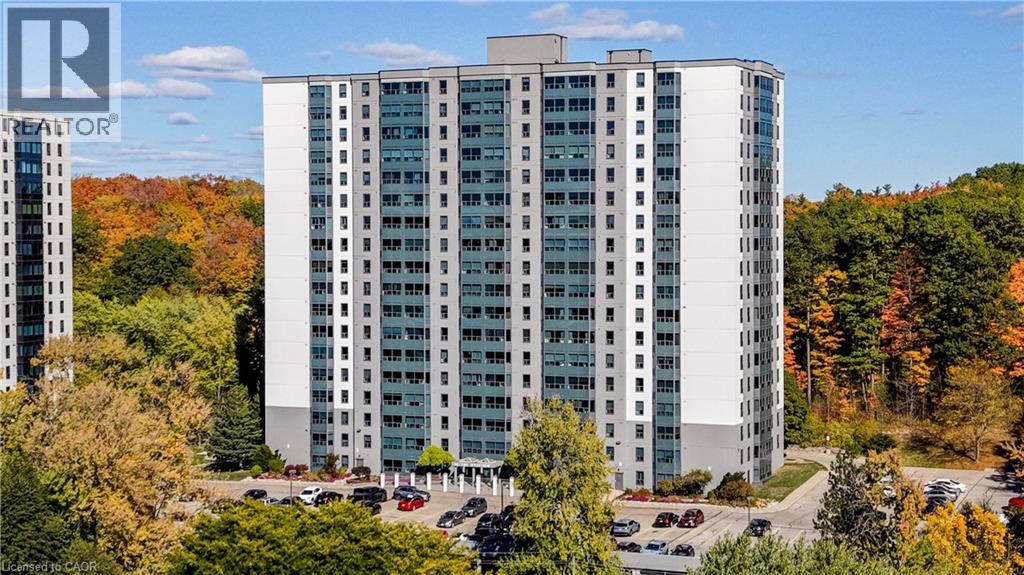 55 GREEN VALLEY Drive UnitNo. 811, Kitchener
