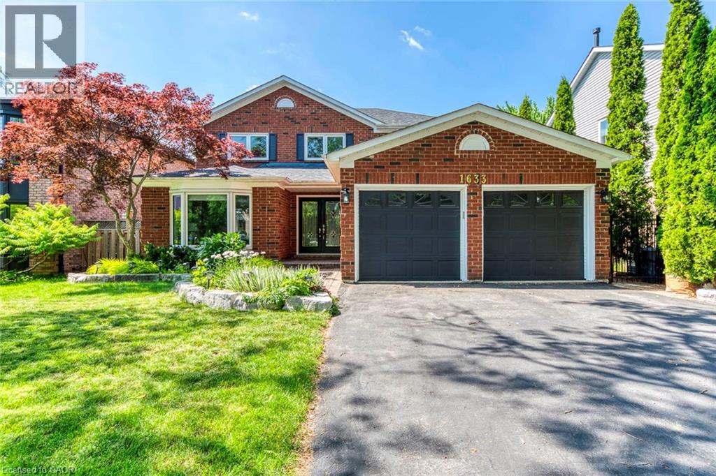 1633 GREENBRIAR Drive, Oakville
